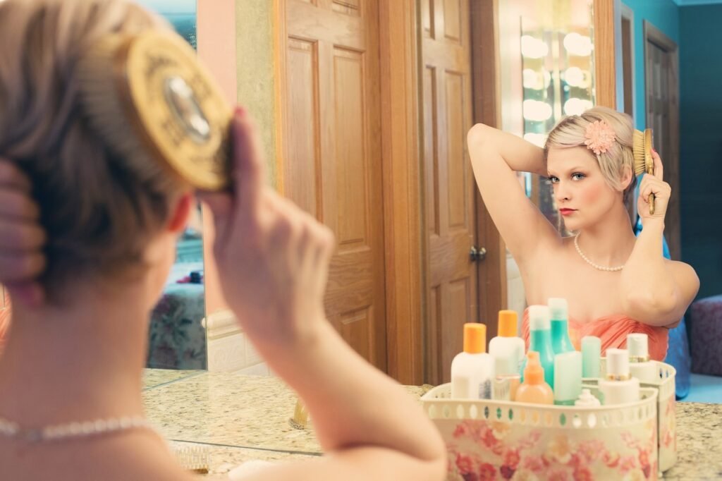 pretty woman, makeup, mirror